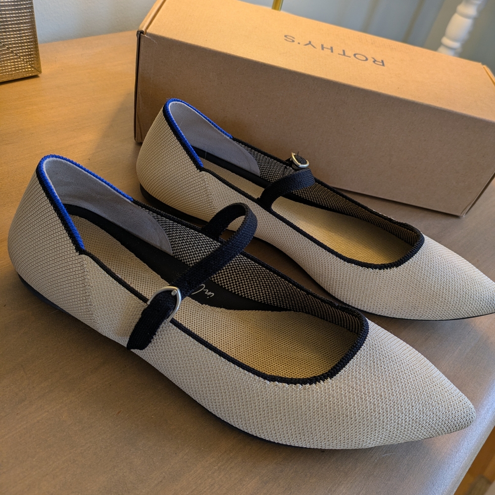 Rothy's Tan and Black Women's Flats - Picture 7 of 9